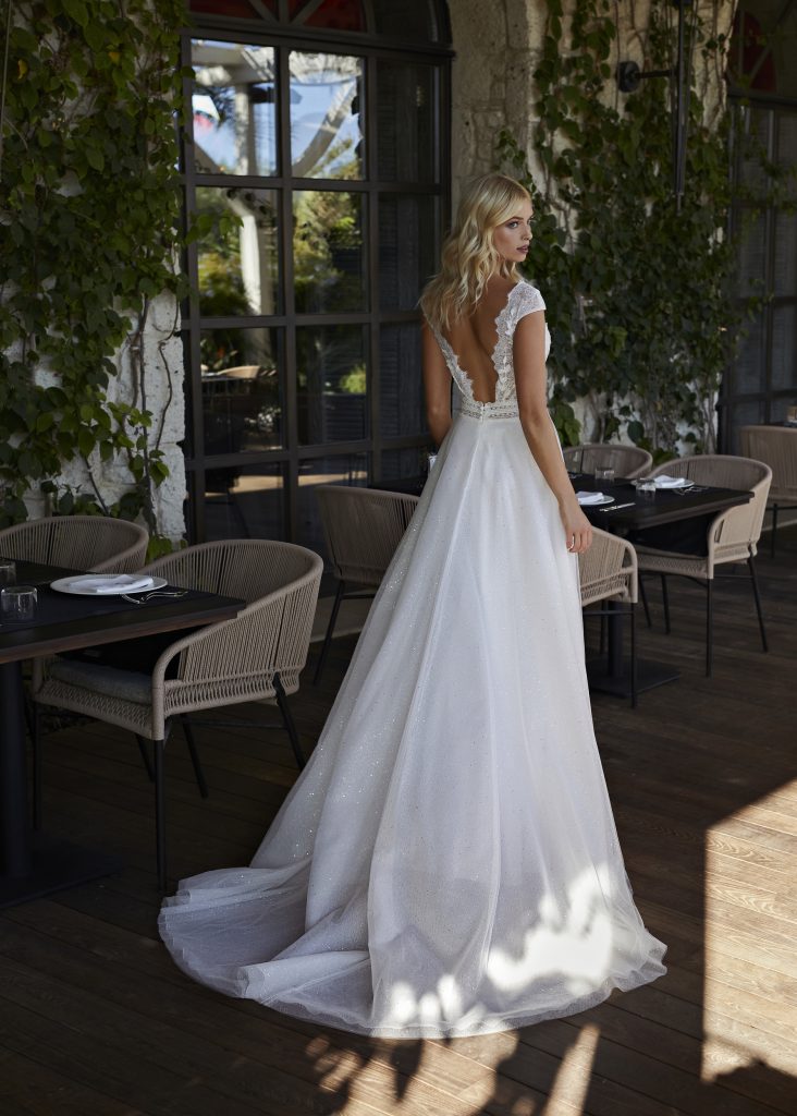 Brautkleid Norah Modeca Romantisches A-Linie Kleid mit Rock aus Glitzertüll