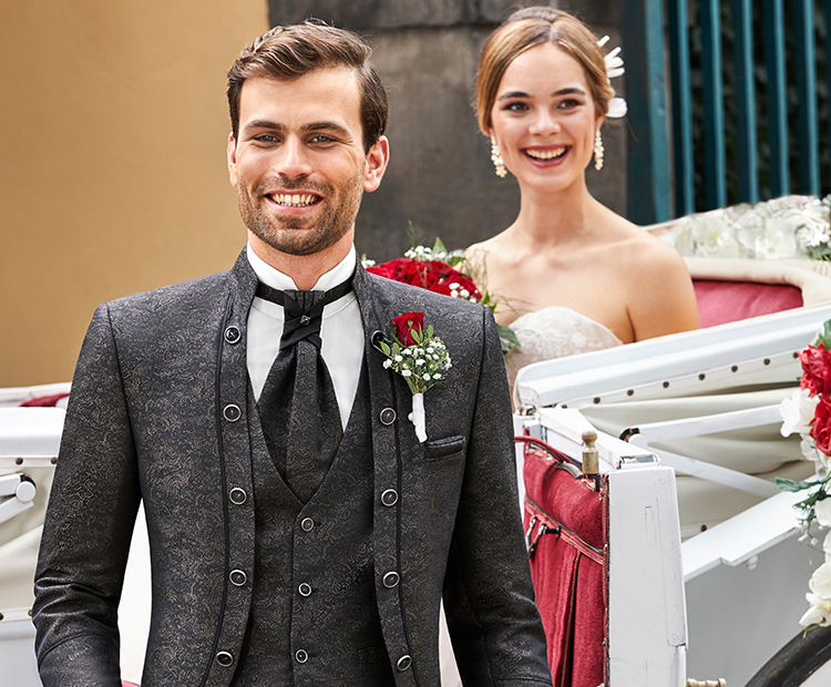 Hochzeitsanzug TZ Look6 aus der Kollektion TZIACCO der Marke Wilvorst in der Farbe Braun/Schwarz garantiert den royalen Auftritt