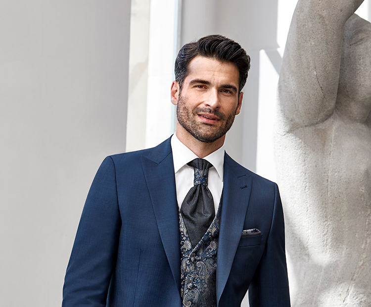 Hochzeitsanzug WV Prestige in der Farbe Dunkelblau – ein luxuriöser Anzug der Extraklasse